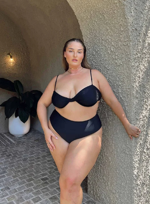 Avani Bikini Top Black Curve