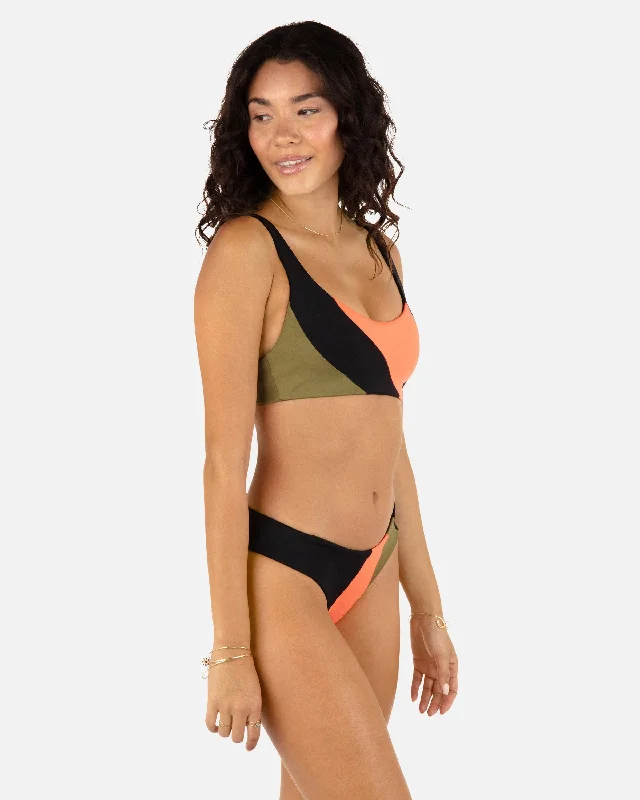 Color Blocked Max Soft Strap Top