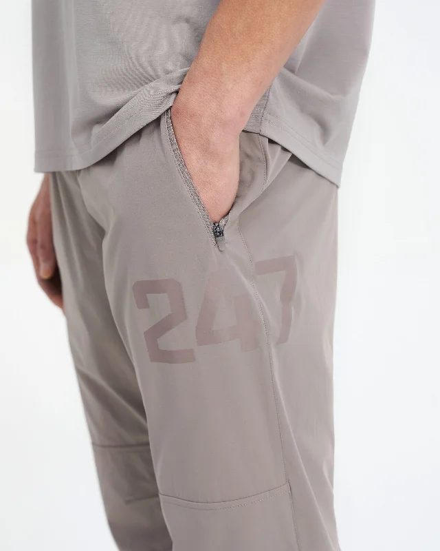 247 Training Pant - Cinder