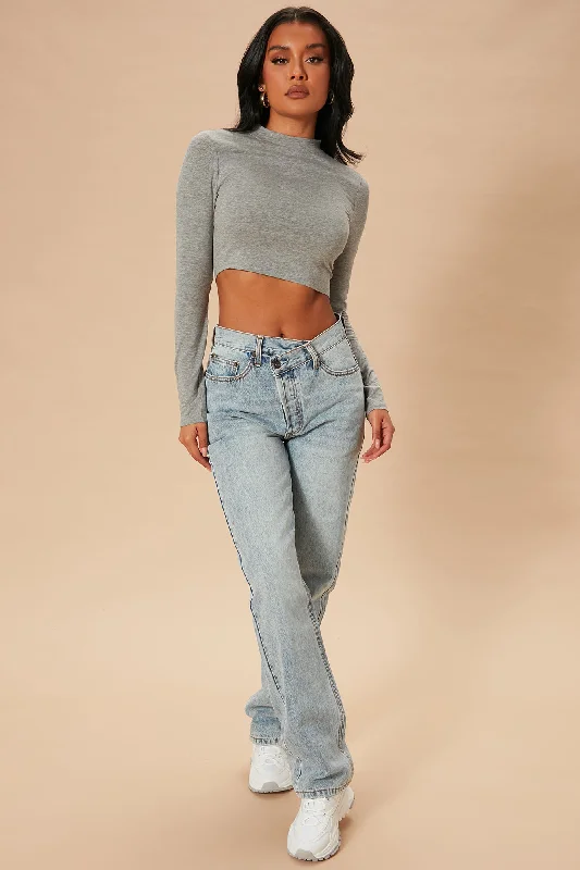 Crossover Straight Leg Jeans - Light Blue Wash