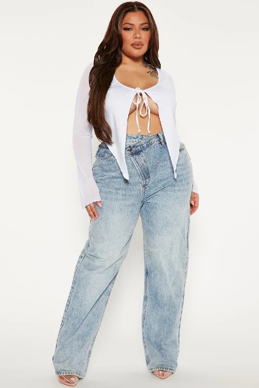 Crossover Straight Leg Jeans - Light Blue Wash