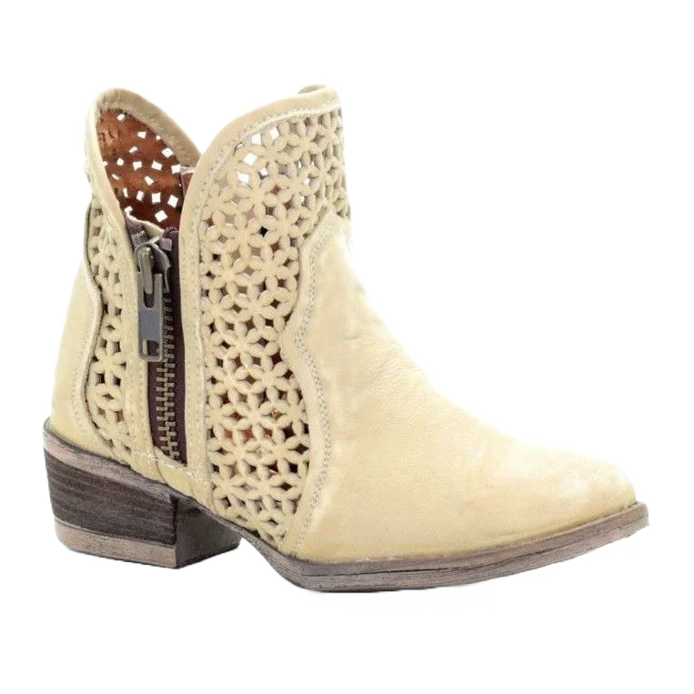 Circle G by Corral Ladies White Cutout Shortie Boot Q5018