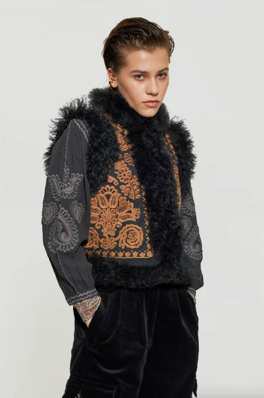 Danie Embroidered Gilet - Black