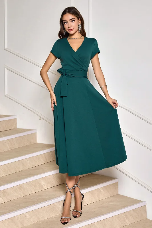 Dark Green A-Line Short Sleeves Mother of Bride Dress with Belt